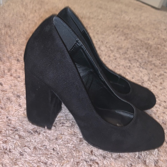 Michael Antonio Women's Black Heels - Picture 2 of 5